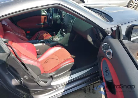 2010 Nissan 370Z Touring z USA, uszkodzony, nr VIN JN1AZ4EH9AM502292